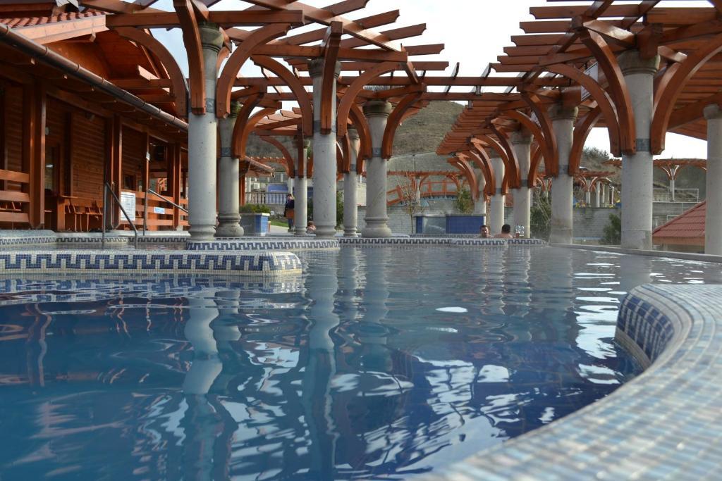 Gerendas Vendeghaz Hotel เอ็กแกร์ซาโลก ภายนอก รูปภาพ